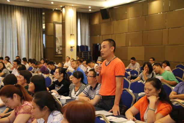 省两会举办神学思想暨基督教中国化研讨班