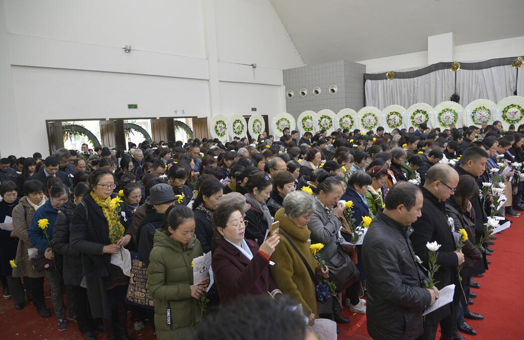 【视频】张大珍牧师追思告别仪式在蓉举行